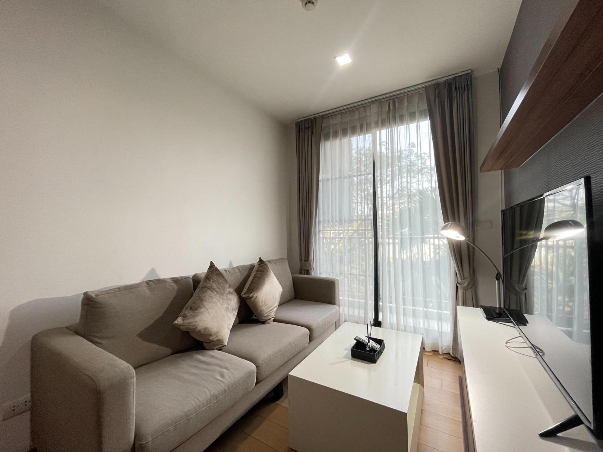 Appartement The Astra Condominuim - By