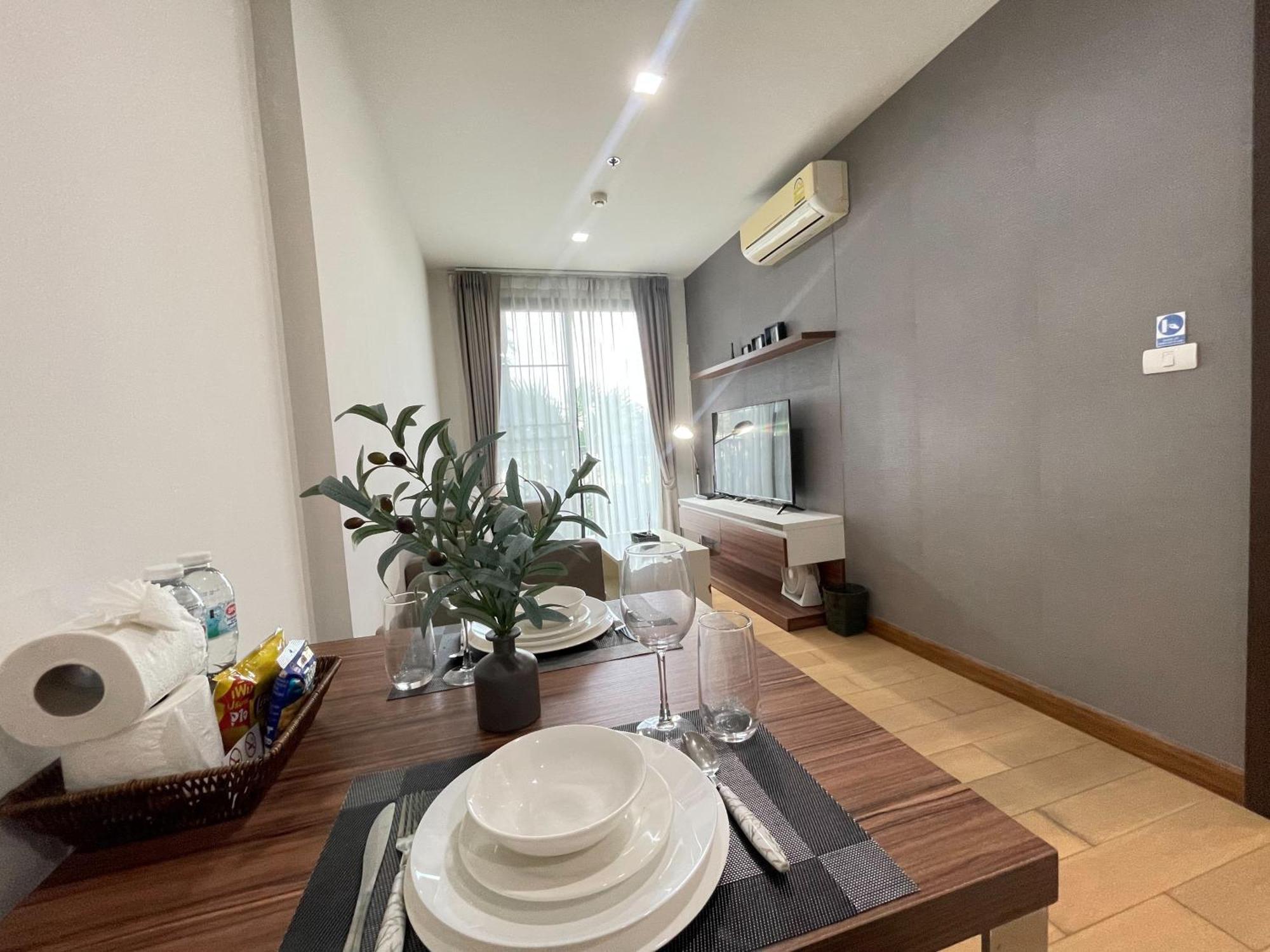 Appartement The Astra Condominuim - By *